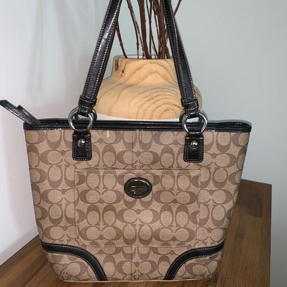Authentic Coach Handbag - Picture 1 of 4